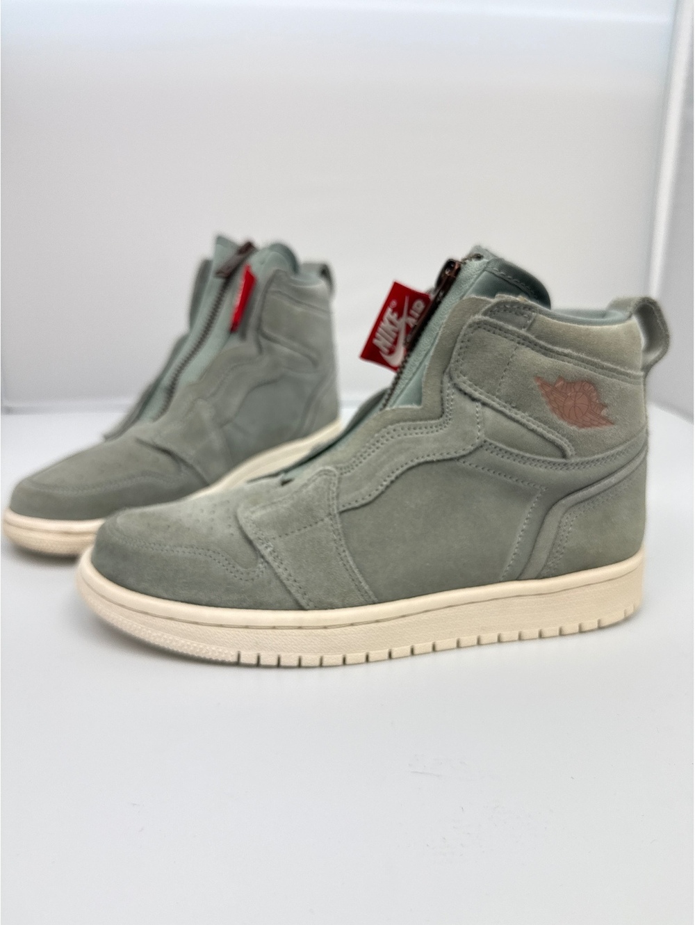 Nike Air Jordan 1 Retro High Zip Mica Green Womens 6 Suede AQ3742-305 Rare